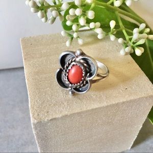 Vintage Coral Stone & Solid Sterling Silver 925 Flower Clover Ring | Navajo